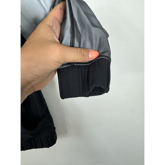 Lululemon Fleet Street Hoodie *Reflective Sleeves Black Size 4? See Measurements - Picture 7 of 12